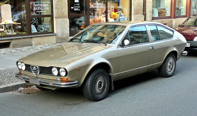 Alfa Romeo Alfetta  (1974–1987)