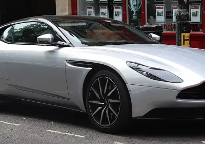 Aston Martin DB11