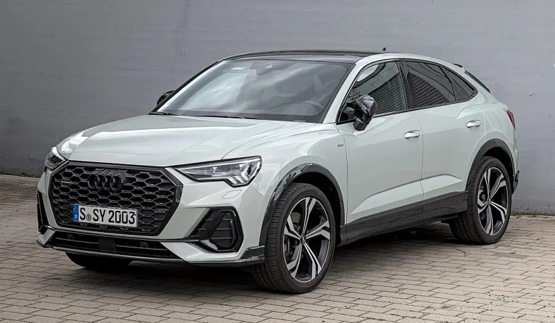 Audi Q3 Second generation (2018–2025)