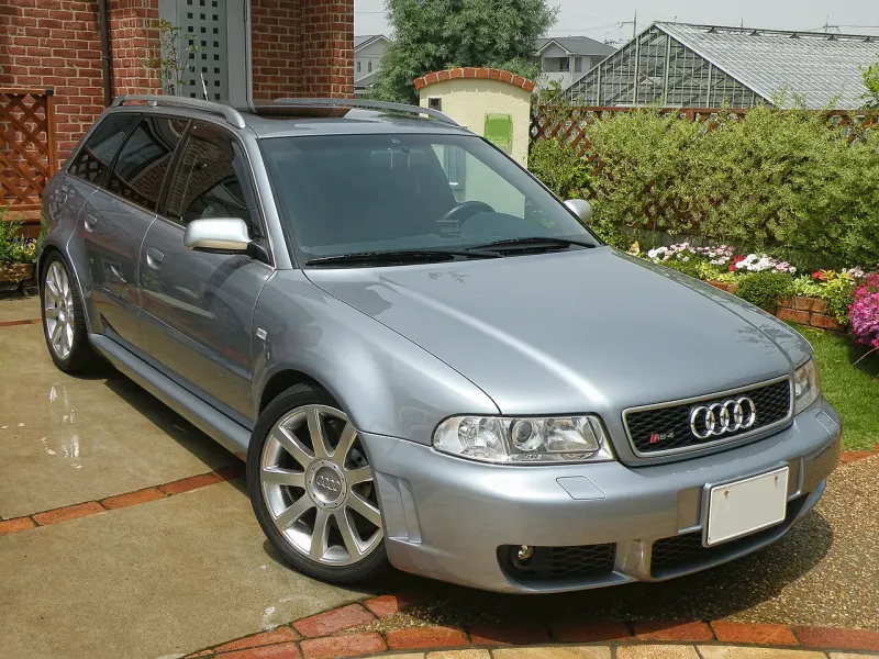 Audi RS4 First generation B5 (8D) (1999–2001)