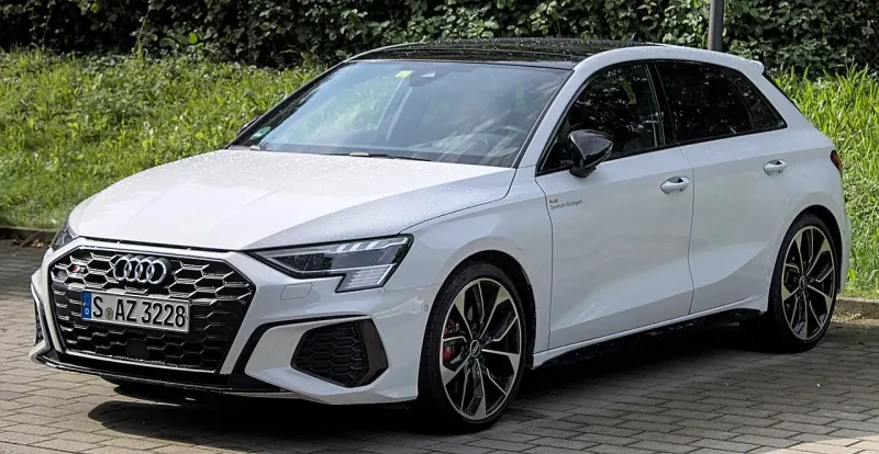 Audi S3 8Y (2020 óta)