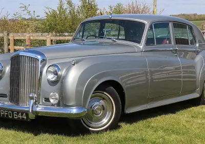 Bentley S2