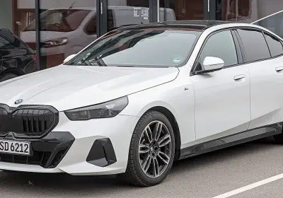 BMW 524