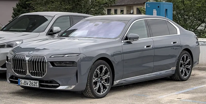 BMW 725 / i7 (G70) (2022 óta)
