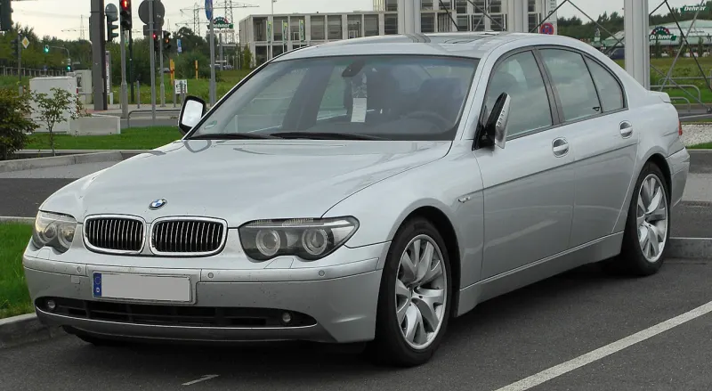 BMW 728 E65/E66 (2001–2008)