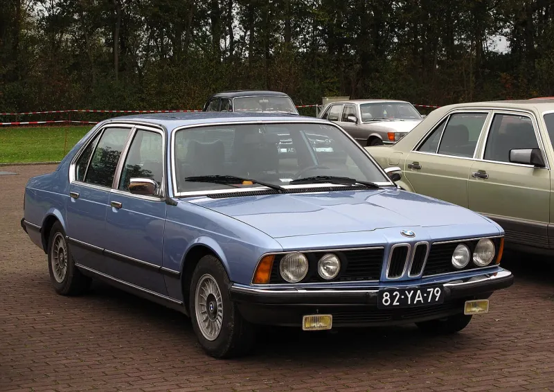 BMW 732 E23 (1977–1986)