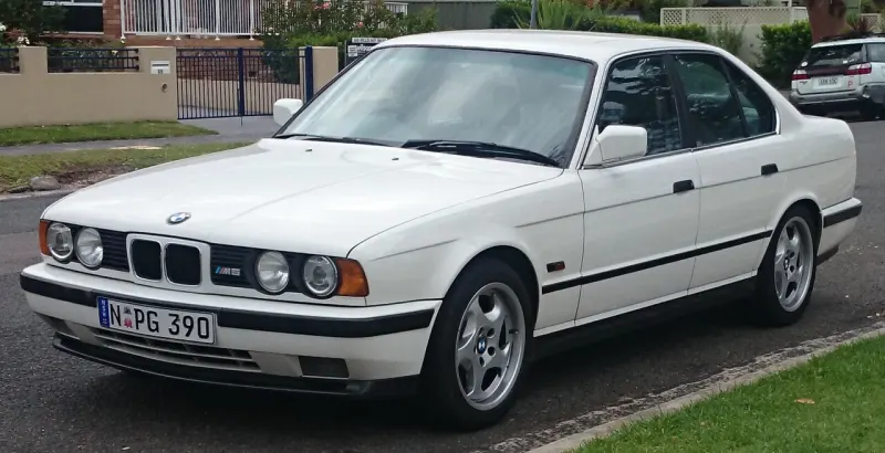 BMW M5 E34 (1988–1995)