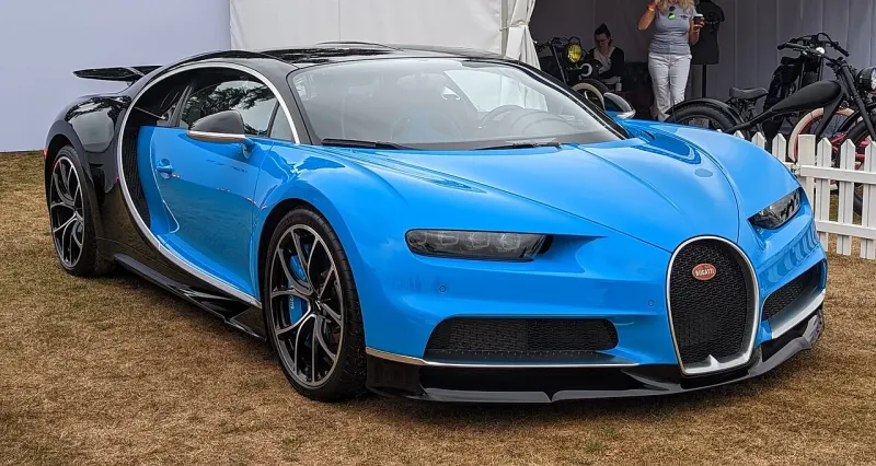 Bugatti Chiron Bugatti Chiron (2016–2024)