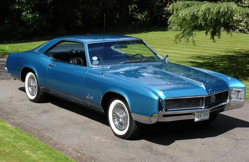 Buick Riviera Second generation (1966–1970)