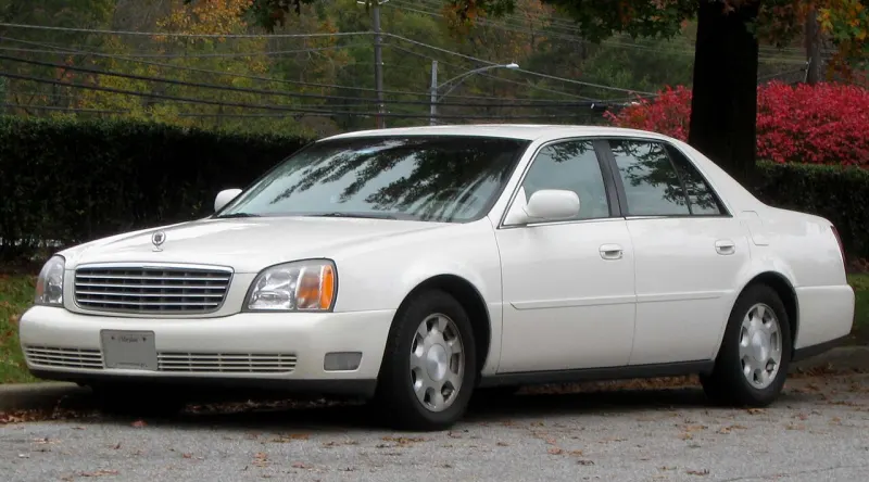 Cadillac Deville Eighth generation (1999–2005)