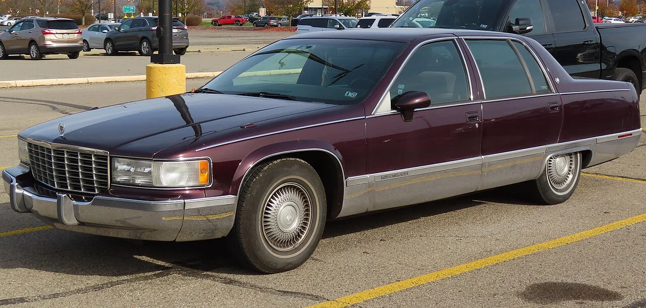 Cadillac Fleetwood (1976–1996)