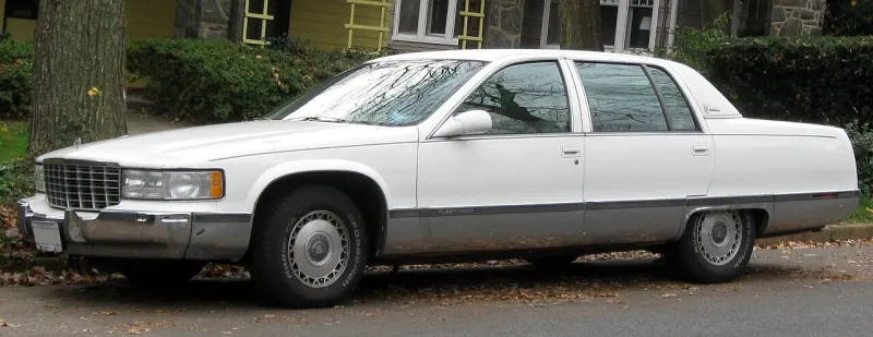 Cadillac Fleetwood Second generation (1993–1996)