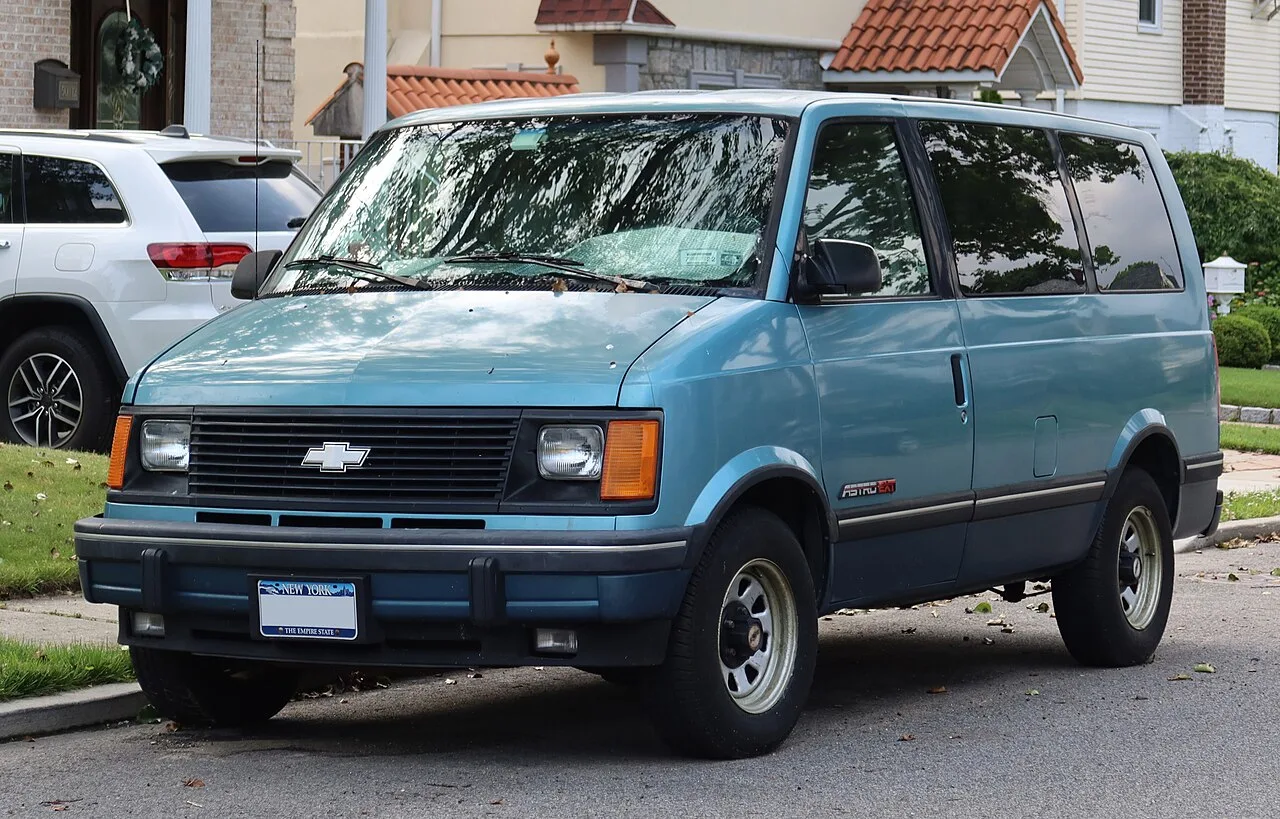 Chevrolet Astro (1985–2005)