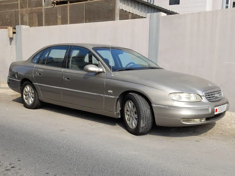 Chevrolet Caprice Fifth generation (1999–2006)
