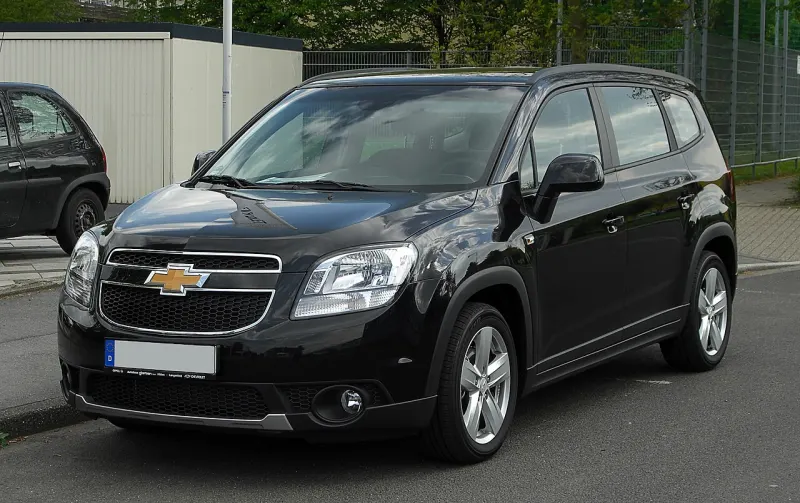 Chevrolet Orlando First generation (2010–2018)
