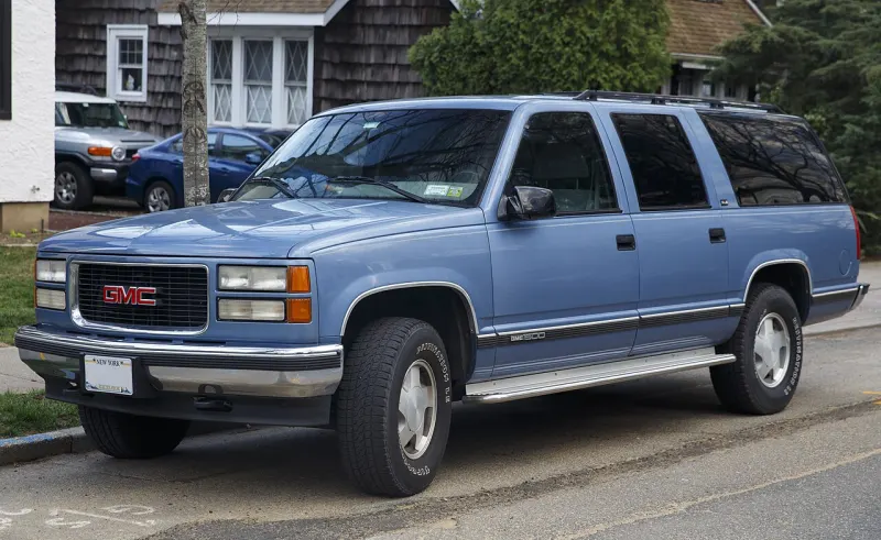 Chevrolet Suburban GMT400 (1992–1999)