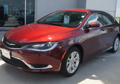 Chrysler 200