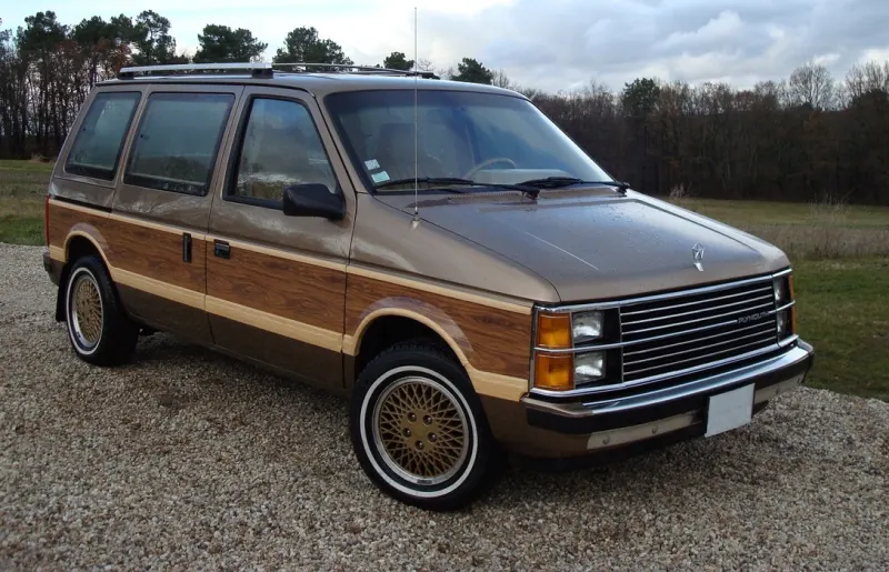 Chrysler Grand Voyager Chrysler minivans (S) (1983–1990)