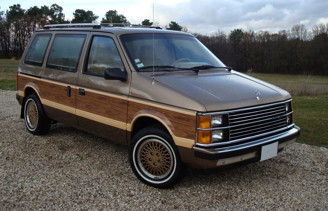 Chrysler Grand Voyager — Chrysler minivans (S) (1983–1990)