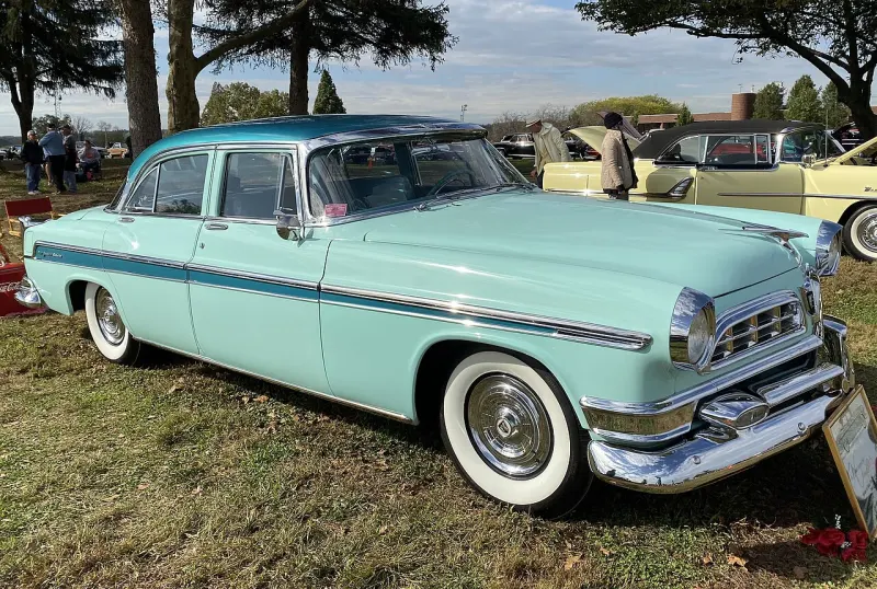 Chrysler New Yorker Series C-68 / C-72 (1955–1956)