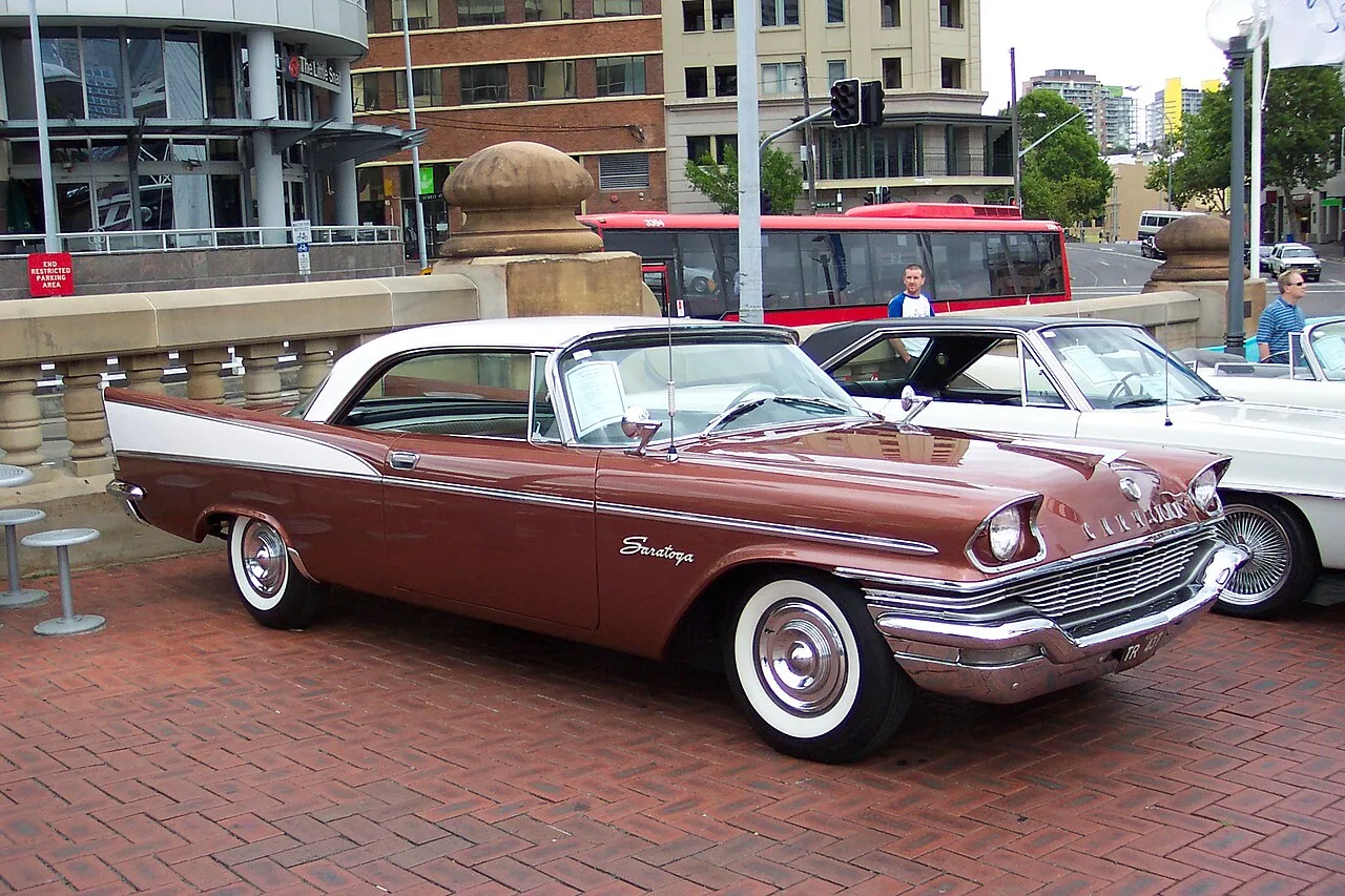 Chrysler Saratoga (1939–1942)