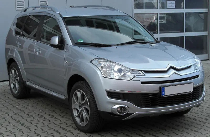 Citroën C-Crosser Citroën C-Crosser (2007–2012)