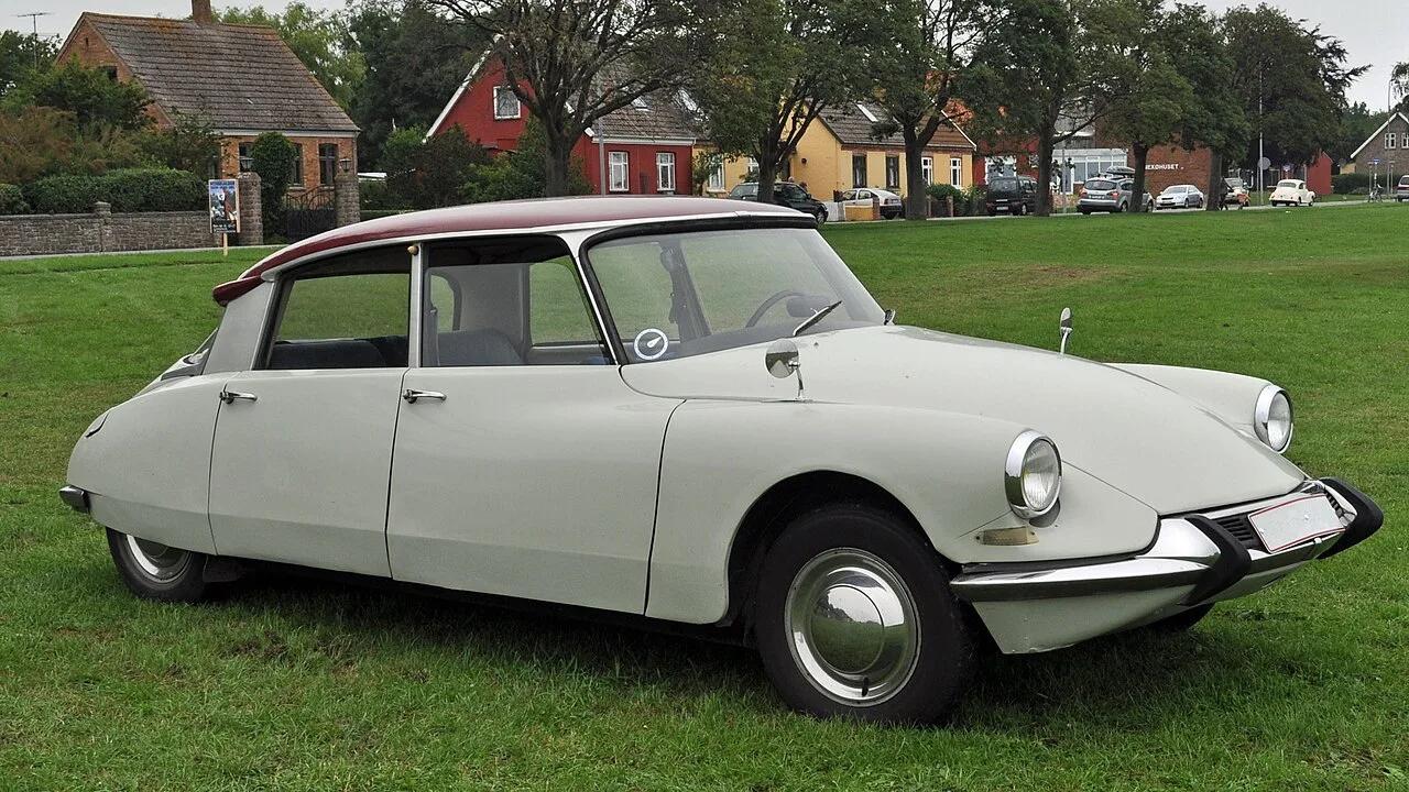 Citroën DS — Citroën DS (1955–1975)