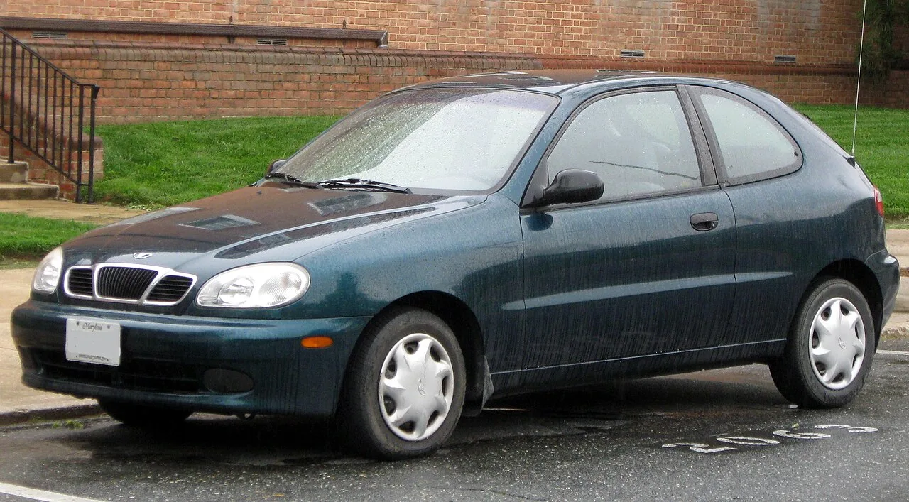 Daewoo Lanos — T100 (1997–2002)