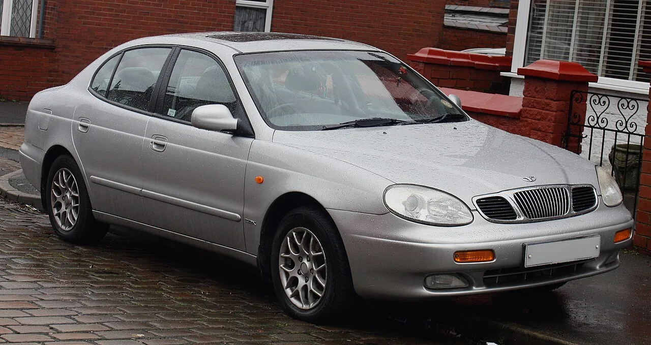 Daewoo Leganza — V100 (1997–2002)
