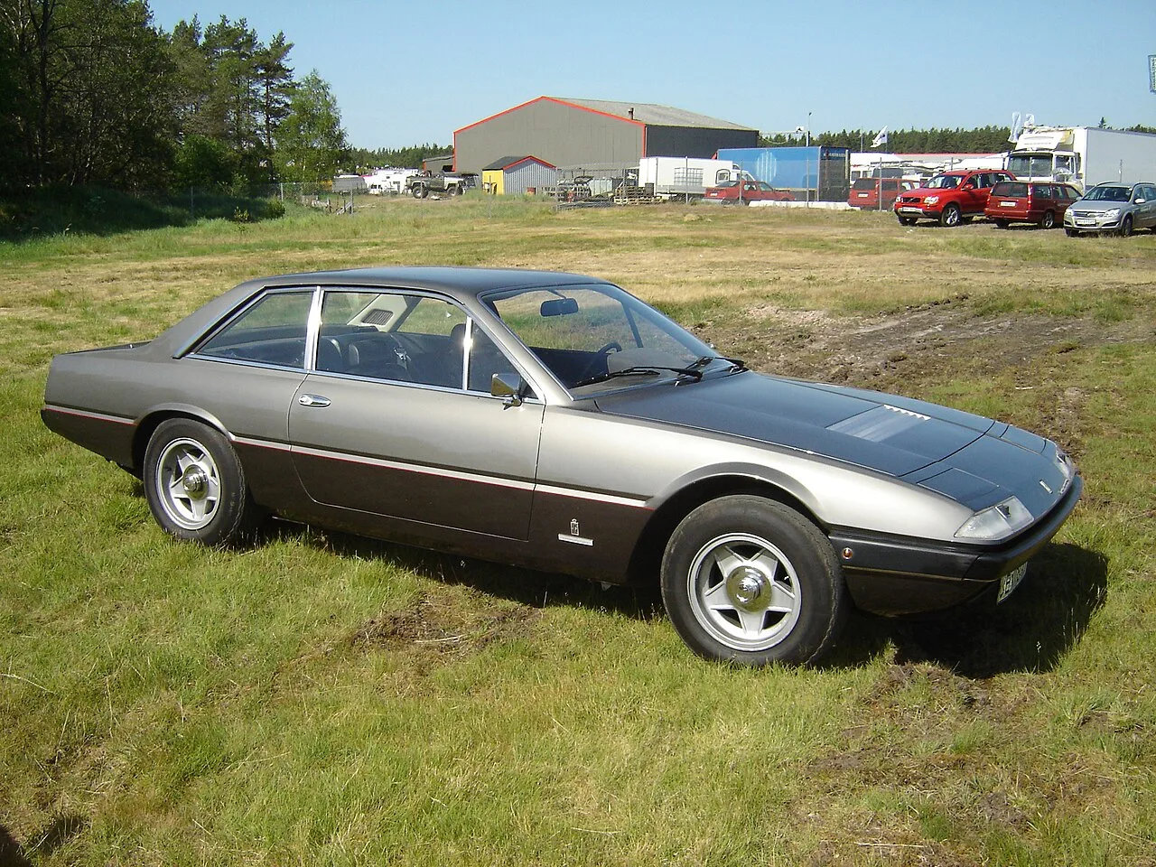 Ferrari 400 (1972–1989)