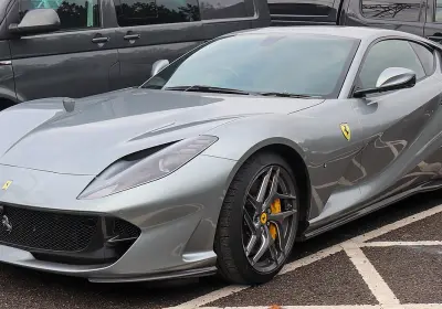 Ferrari 812