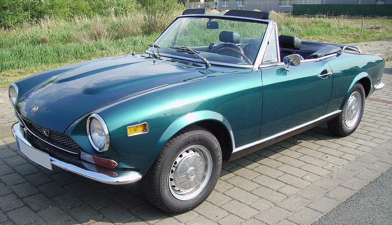 Fiat 124 Spider (1966–1985)
