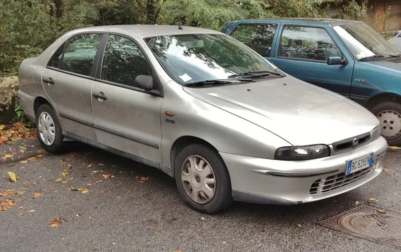 Fiat Marea Fiat Marea (1996–2002)