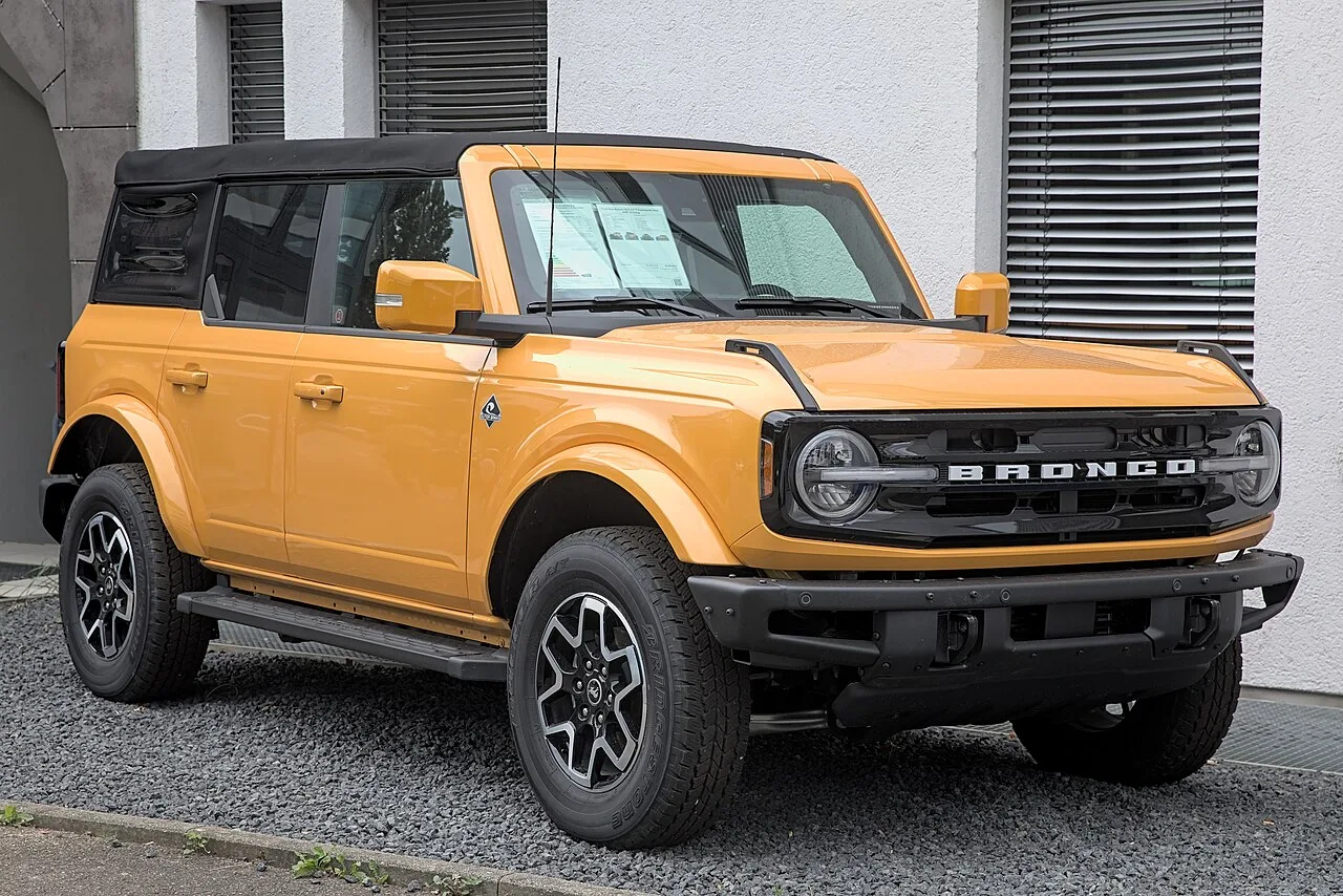 Ford Bronco (1965–1996)
