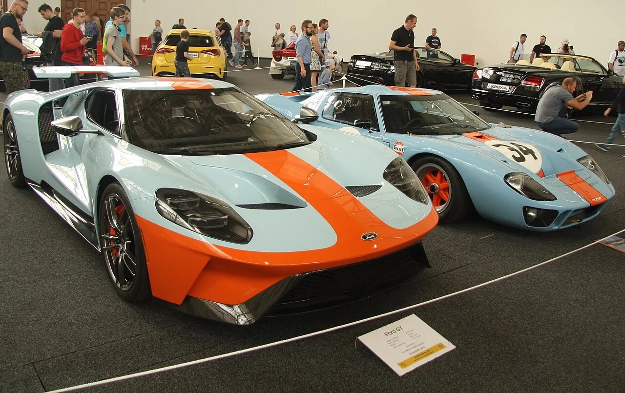 Ford GT (2004–2006)