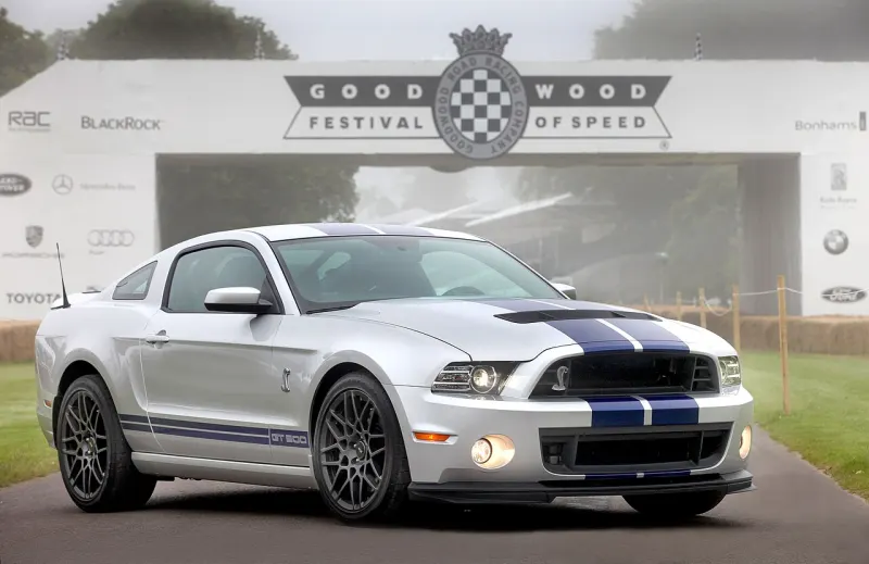 Ford Mustang fifth generation (2004–2014)