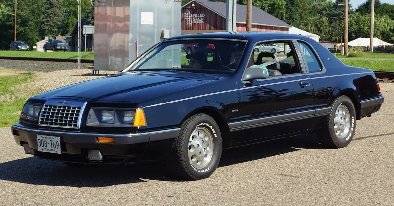 Ford Thunderbird Ninth generation (1982–1988)