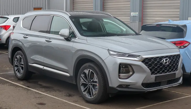 Hyundai Grand Santa Fe Fourth generation (2018–2023)