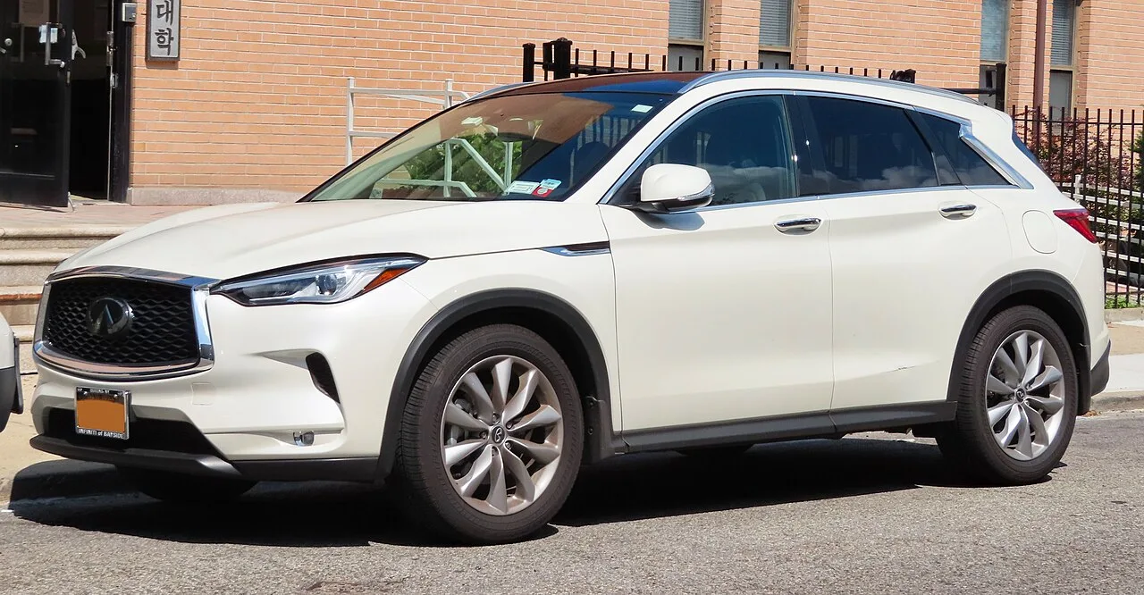 Infiniti EX30 (2007–2013)