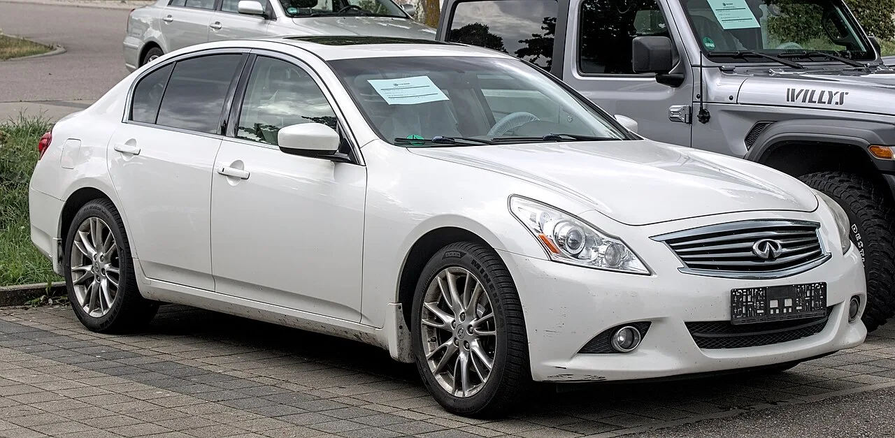 Infiniti G35 (1990–1996)