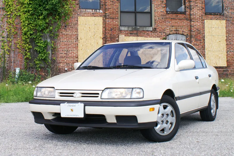 Infiniti G37 G20 (P10) (1990–1996)