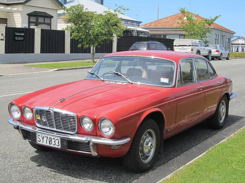 Jaguar XJ XJ Series II (1973–1979)