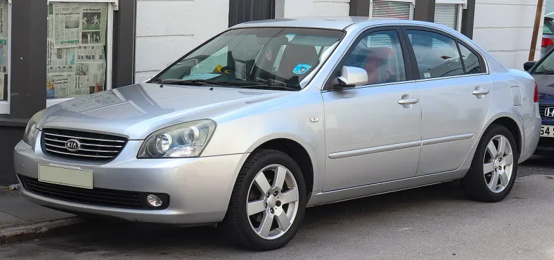 Kia Optima Optima (second generation) (2005–2010)