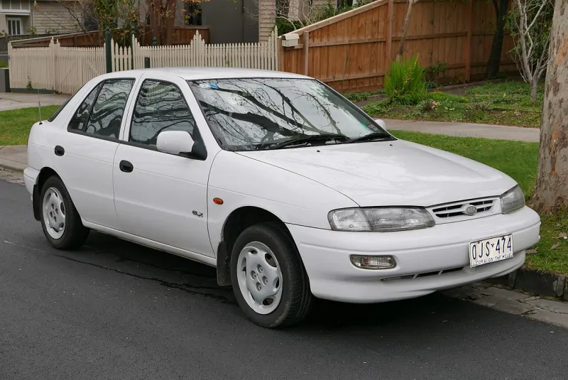 Kia Sephia First generation (1992–1997)