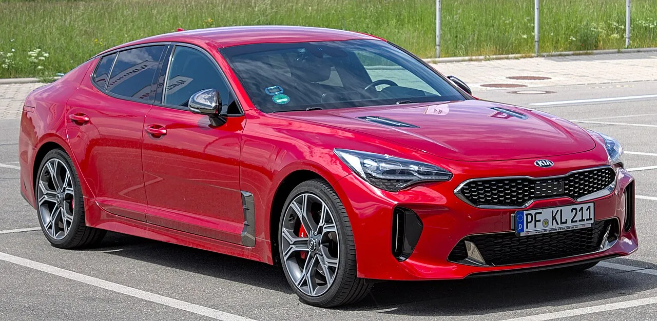 Kia Stinger — Kia Stinger (2017–2023)