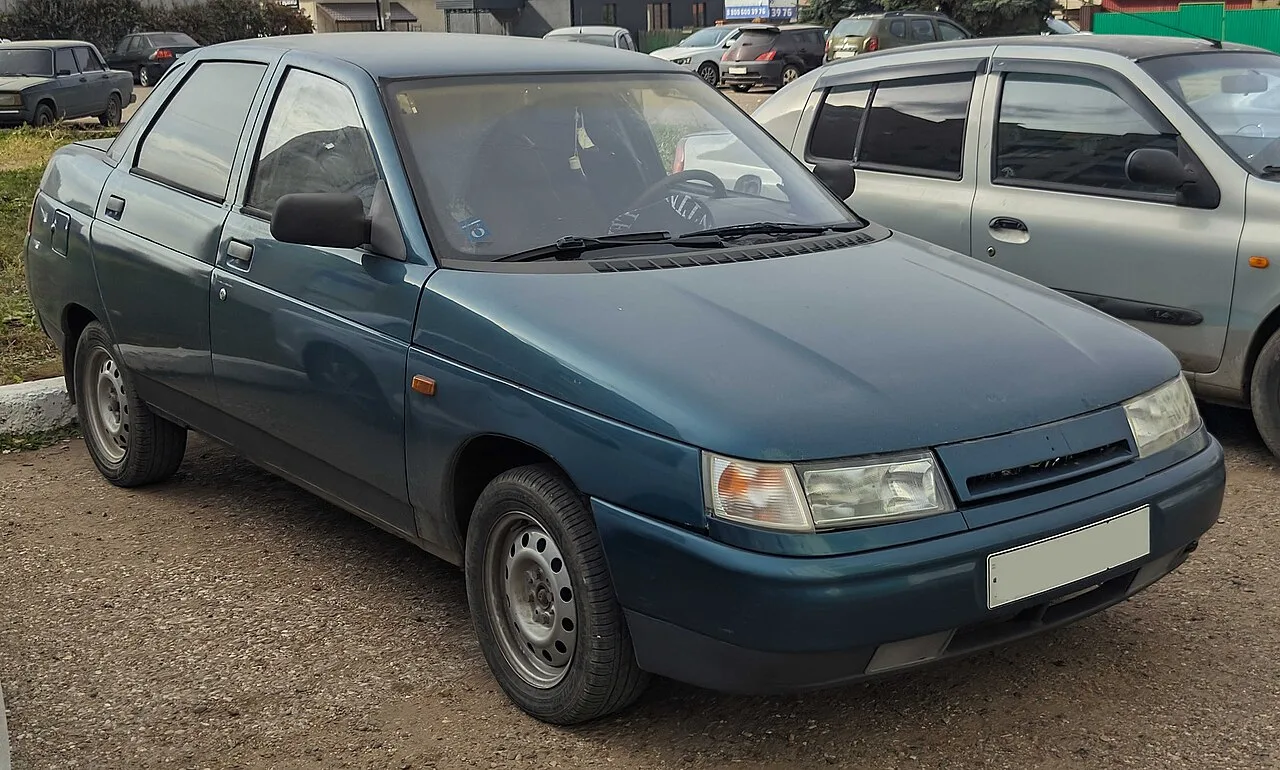 Lada 111 (1995–2007)