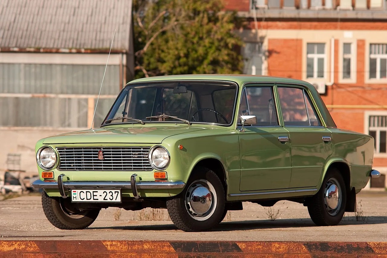 Lada 1200 — VAZ-2101 (1970–1988)