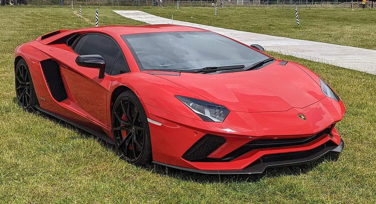 Lamborghini Aventador — Lamborghini Aventador (2011–2022)