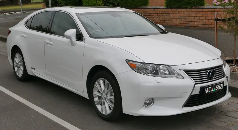 Lexus ES 300 Sixth generation (2012–2018)