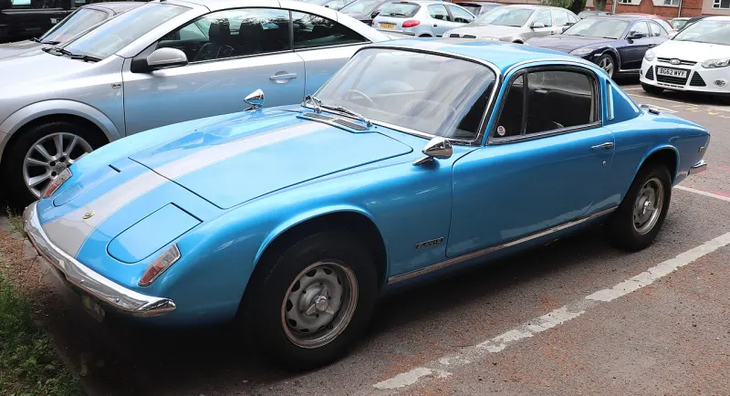 Lotus Elan +2 (1967–1975)